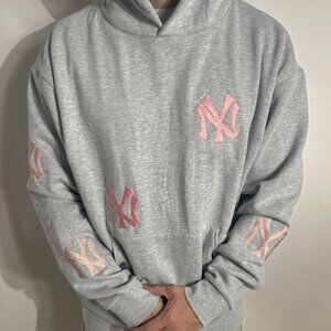 New York Yankee 5 spot Hoodie gray with pink